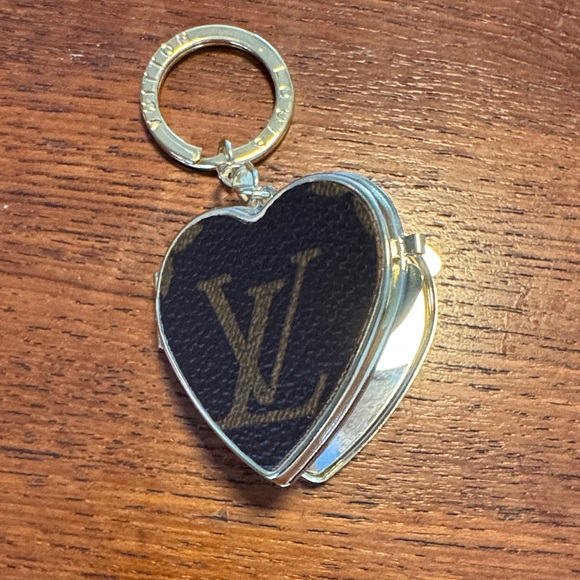 Accessories - Gold and Brown Heart Mirror Keychain